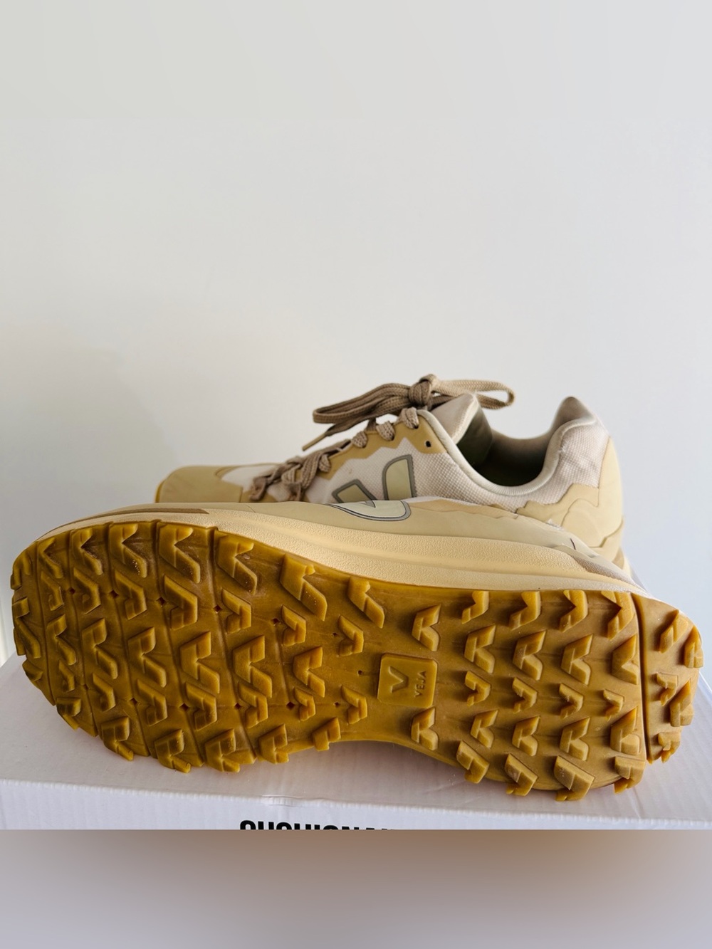 VEJA Women's Fitz Roy Trail Shoes - Gravel / Pierre / Almond Size 7 - Picture 6 of 9